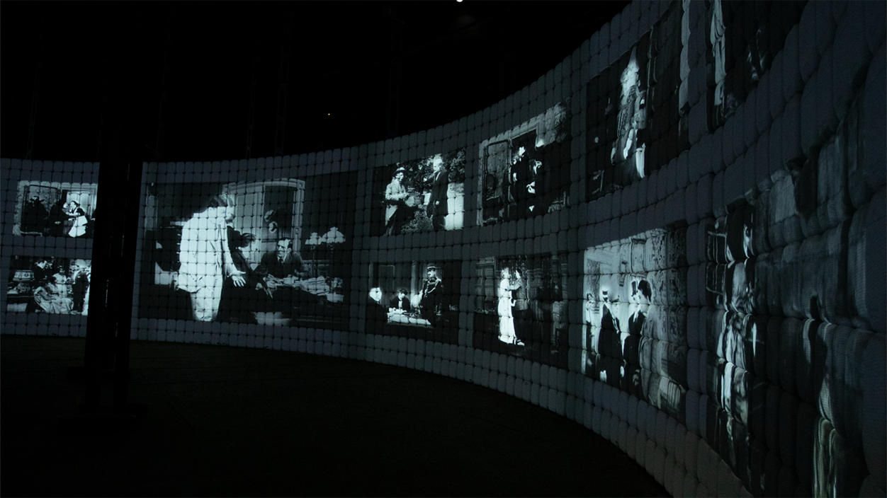 Images in the El Tanque Cultural Centre