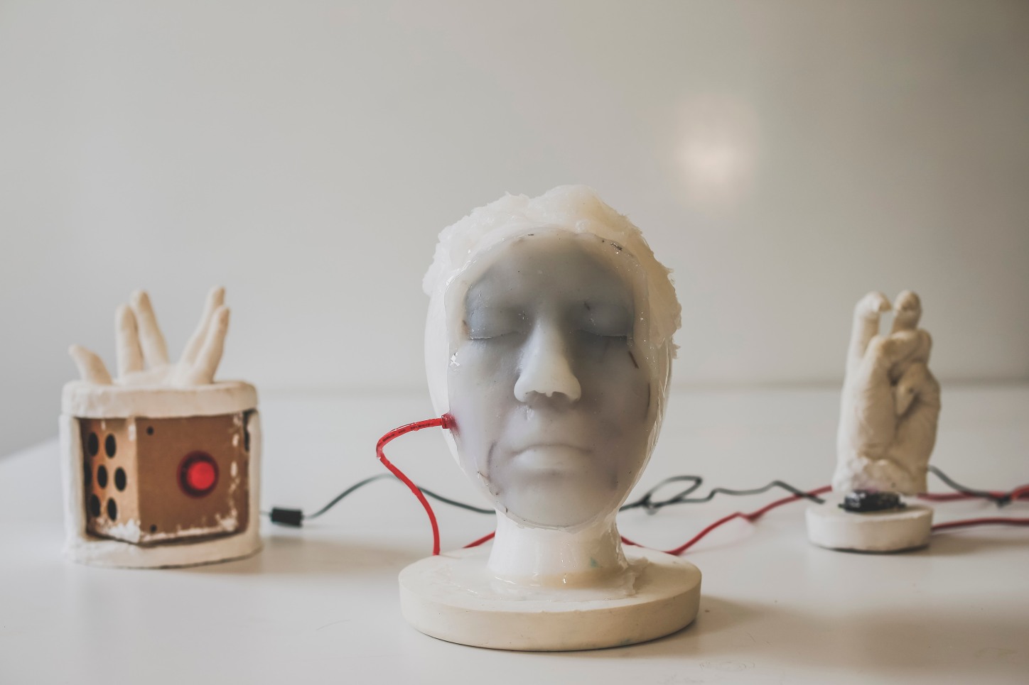Gestures and Tools for Human-Machine Collaboration