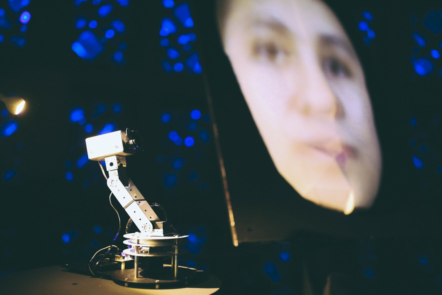 Gestures and Tools for Human-Machine Collaboration